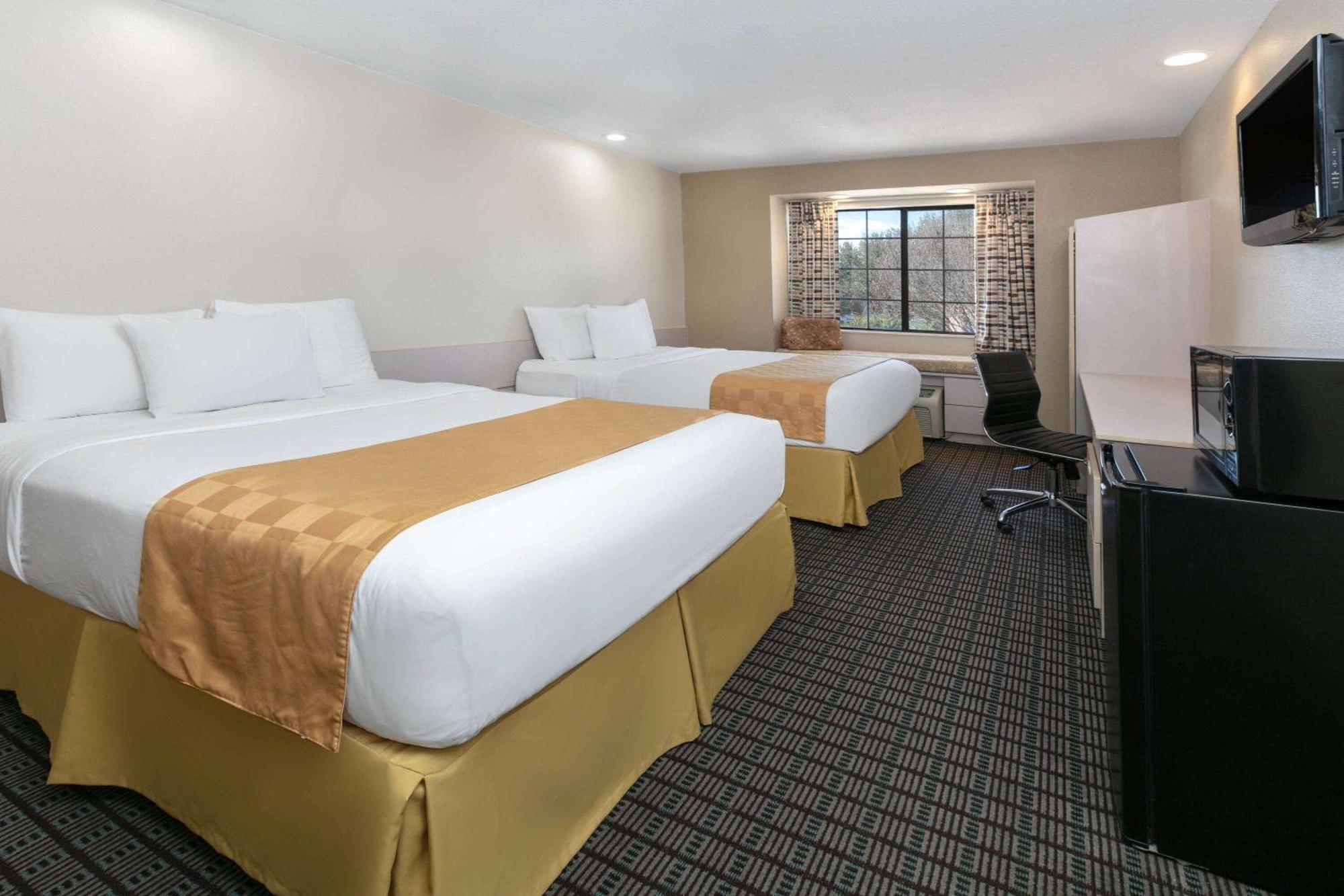 Travelodge By Wyndham Arlington/Dallas Area Exterior foto